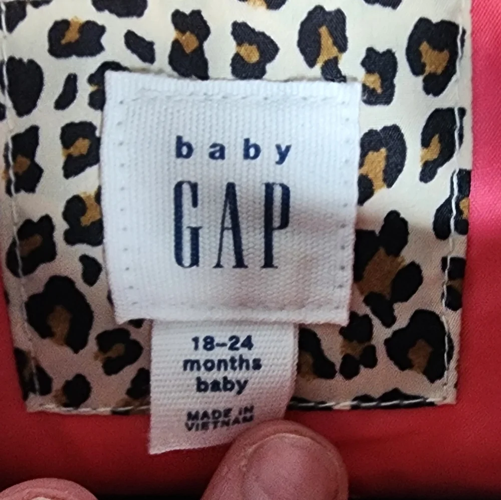 Baby Gap Leopard Print Puffer Vest with Pink Zipper Size 18-24months